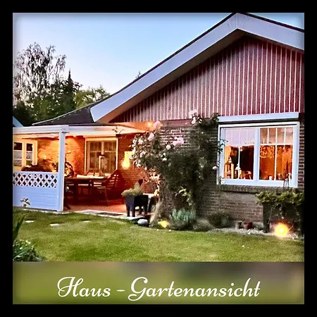 펜션 Zwischen Den Meeren, Mit Eigener Blockhaus-sauna, Traumgarten Und Ueberdachter Terrasse 바트제게베르그