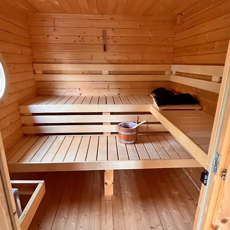 Zwischen Den Meeren, Mit Eigener Blockhaus-sauna, Traumgarten Und Ueberdachter Terrasse